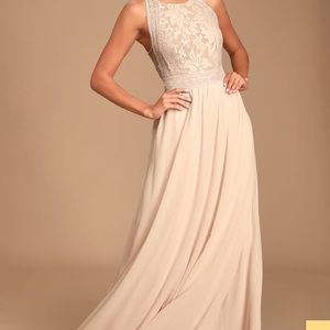 Brand New Lulu’s Blush gown